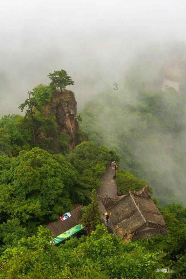 森迪穿越魔法学院